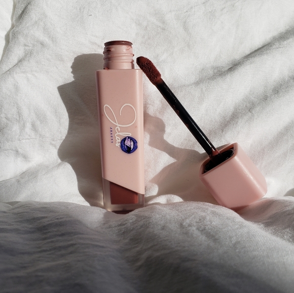 Jelas Beauty Other - Lip Gloss Bossy Bae'